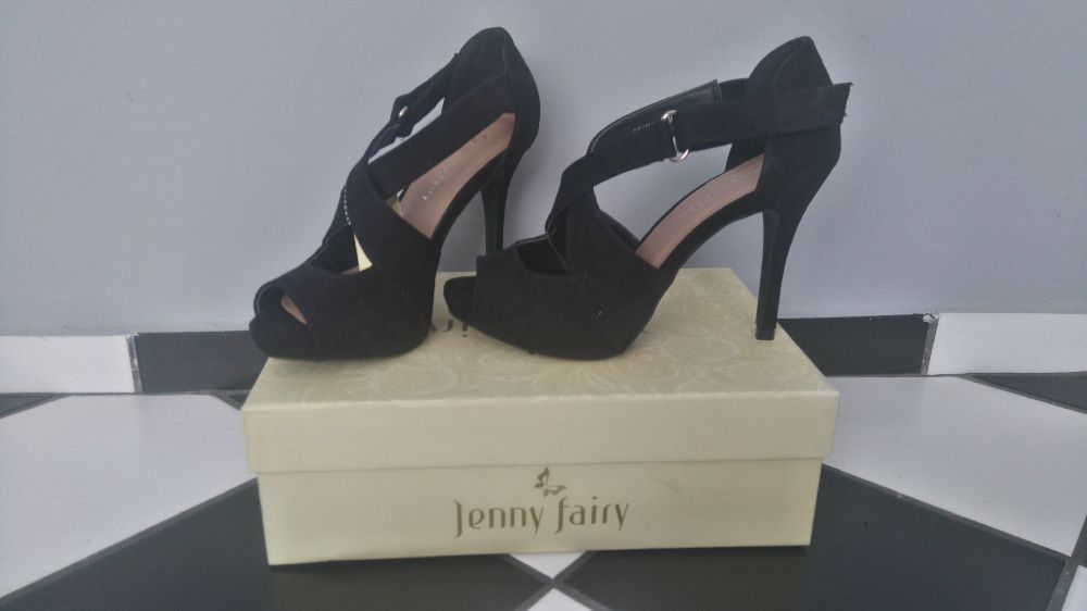 *** NOWE czarne szpilki sexy ***