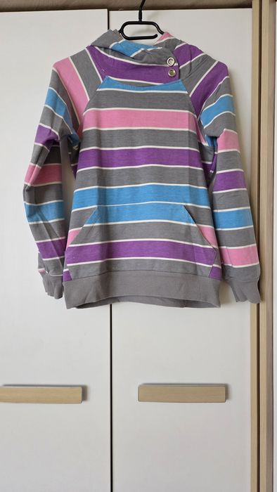 Kolorowa Dziewczęca Bluza w paski z kapturem