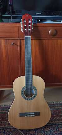 GITARA KLASYCZNA ALVERA ACG100 3/4 CS. Idealna dla początkujących.