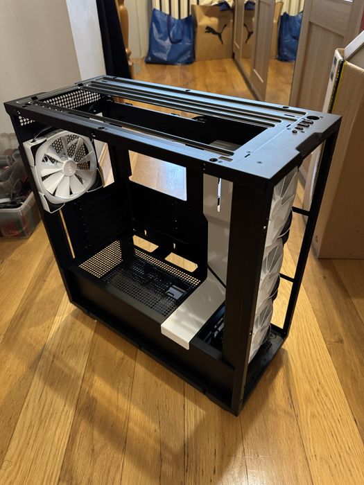 Nzxt h7 flow black and white