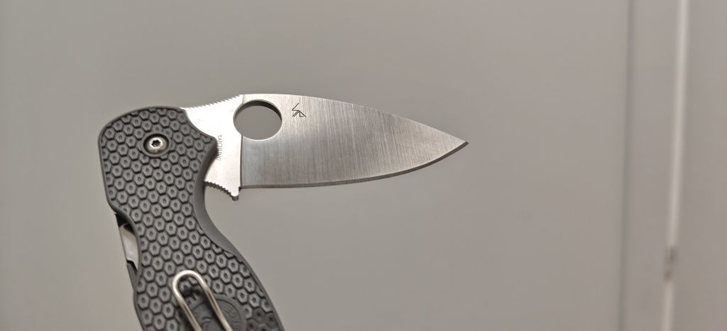 Nóż składany Spyderco Sage 5 Grey FRN Maxamet