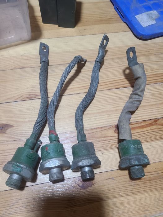 Силовой тиристор Т-100, Т-150, Т-160