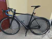 Rower szosowy Dema Carrera waga 7,49 kg. Rozmiar 54