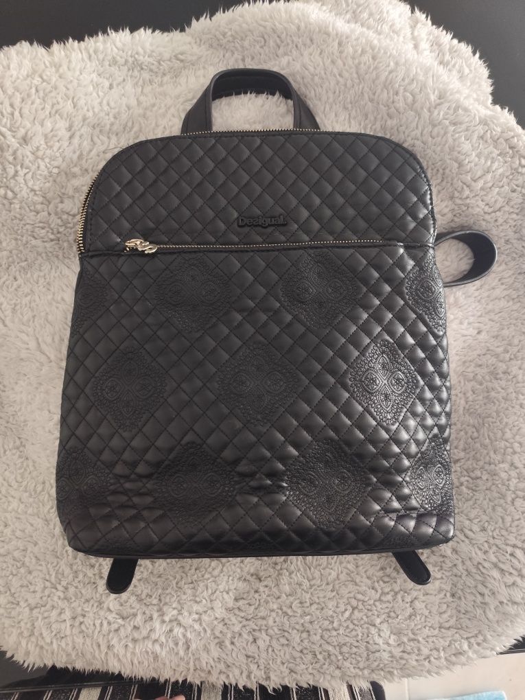 Mochila Desigual Preta