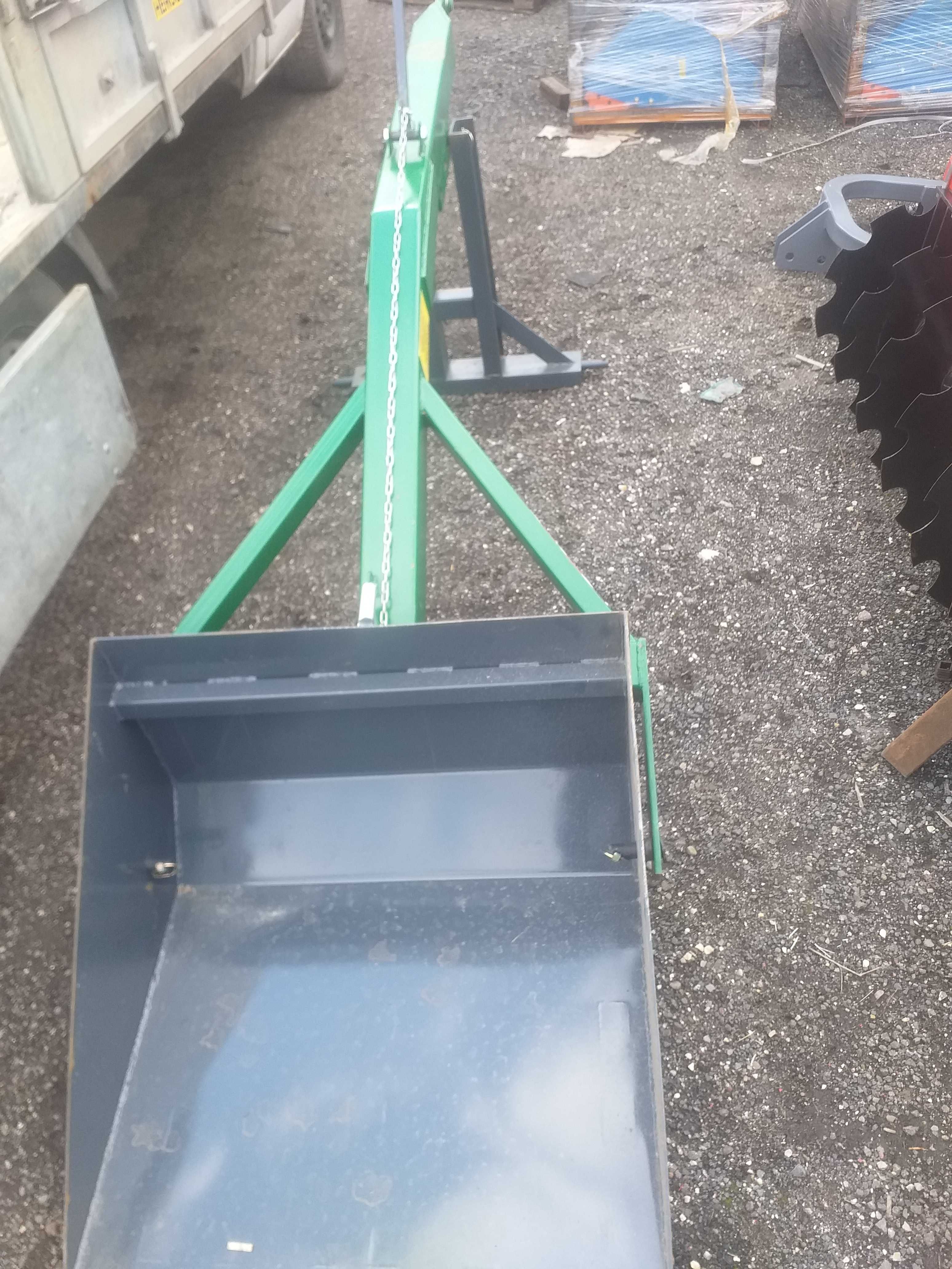 Ładowacz na tył z łyżką lub widłami do obornika do traktora c330 c360