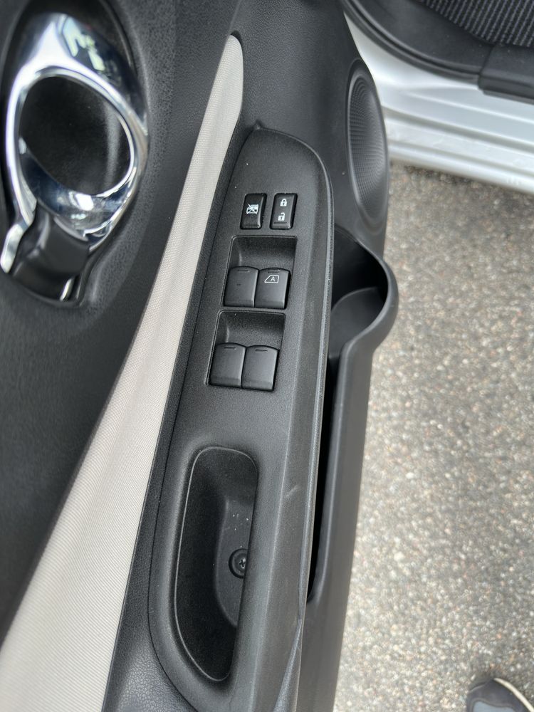 Продам Nissan Note e-power 1.2 гібрид 2020 року 13500$