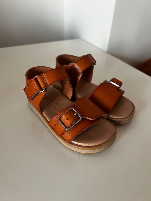 Sandały dla dziewczynki Zara, 21