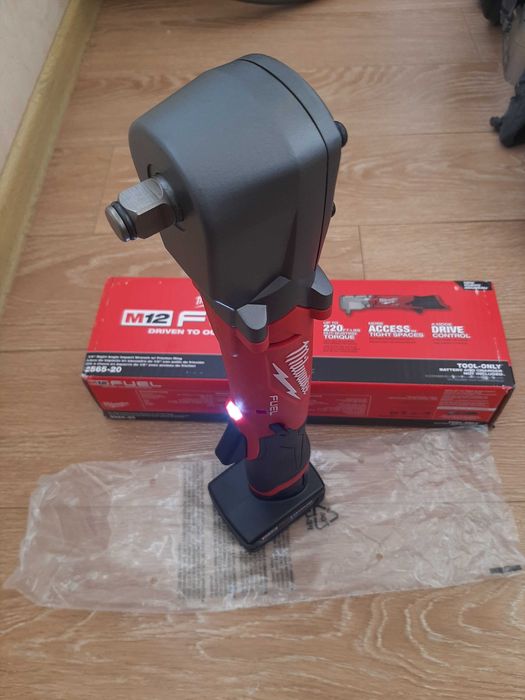 Milwaukee 2565 гайковерт  ударний кутовий США