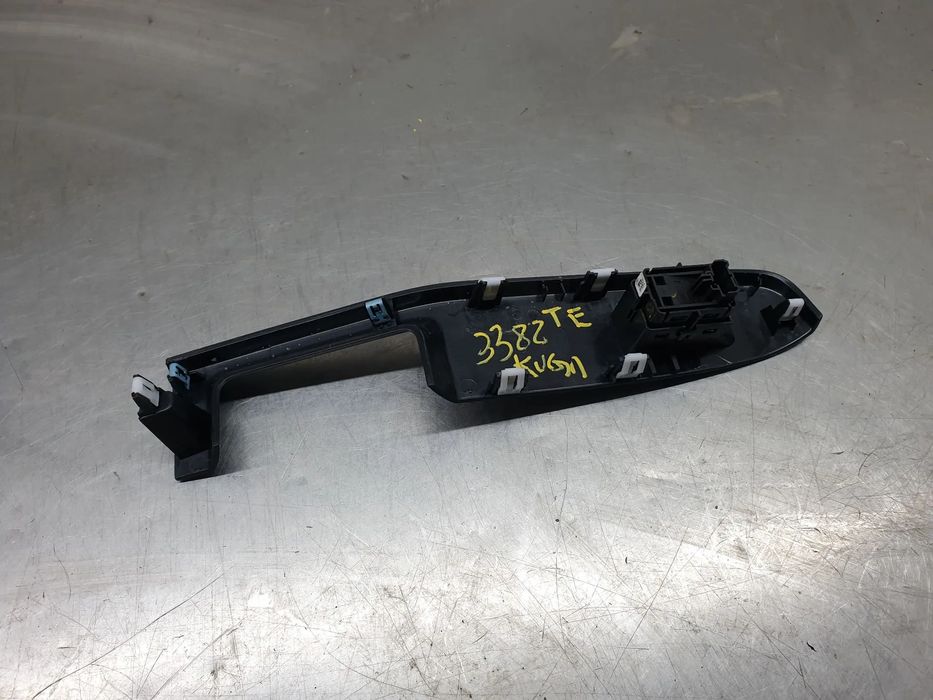 Comando / botão / interruptor vidros trás esquerdo FORD Kuga III (DFK)