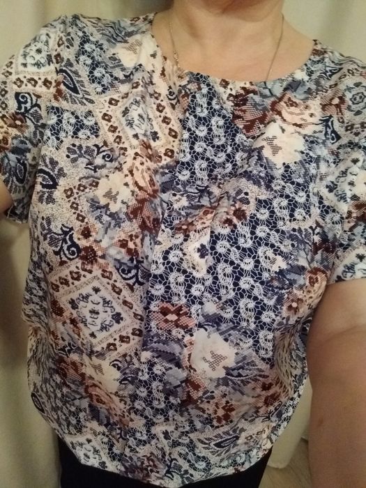 Bluzka damska rozmiar 46.