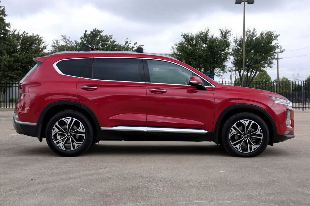 Hyundai Santa Fe      2020