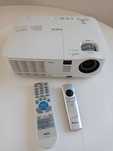 Projetor NEC modelo NP-V260G