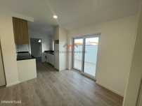 Apartamento T2 novo no centro de Esgueira!