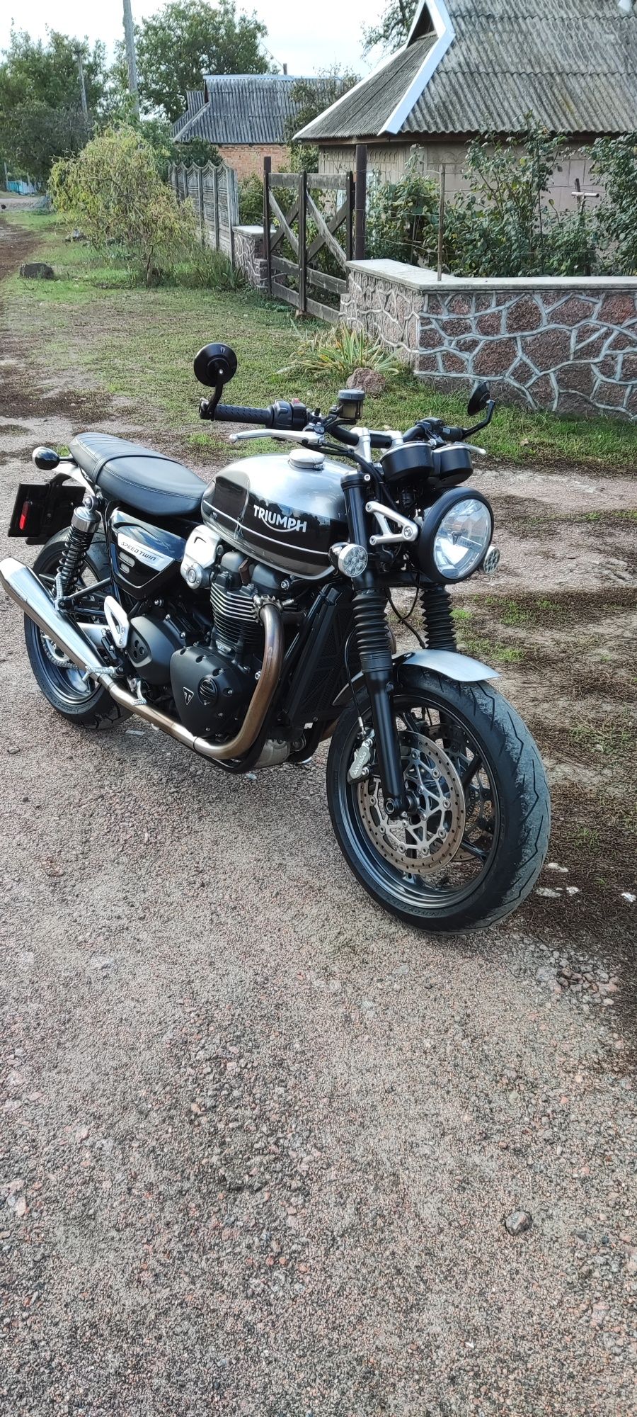 Triumph speed twin 1200