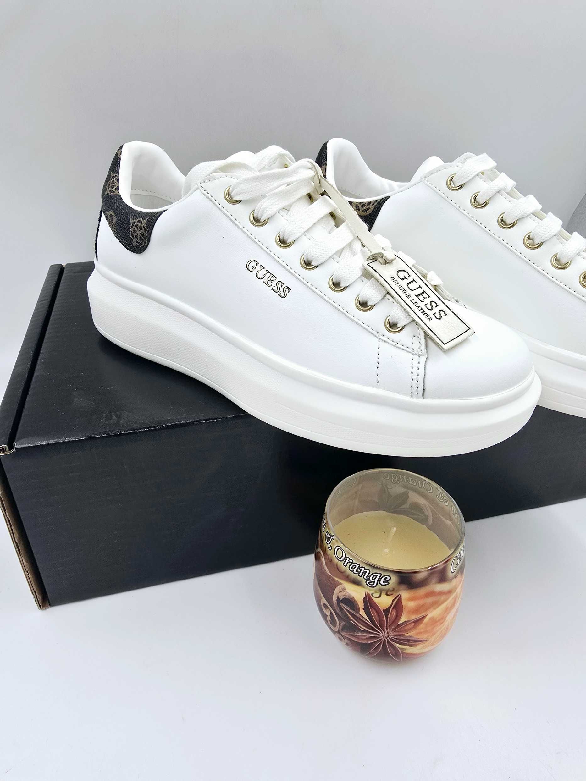 Buty damskie Sneakersy białe skórzane GUESS Vibo R.40