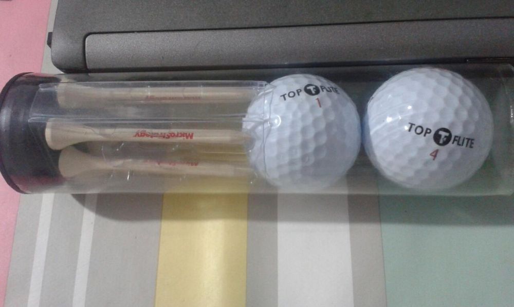 Kit Golf Novo - bolas e suporte bolas