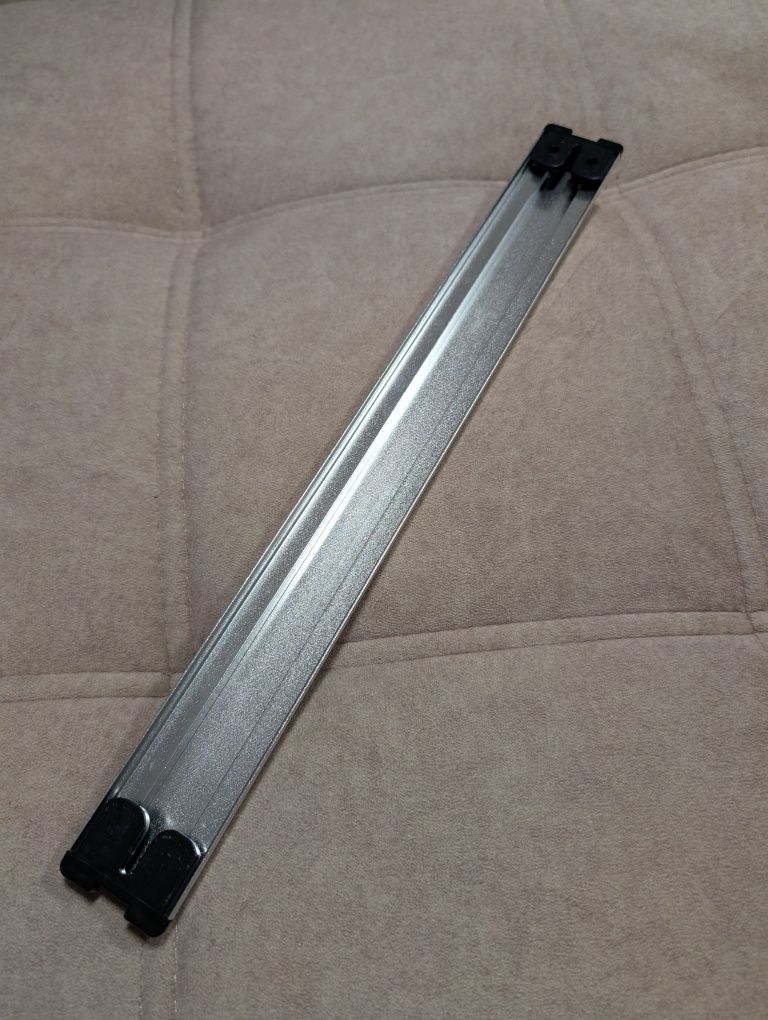 Listwa magnetyczna na noże 40 cm