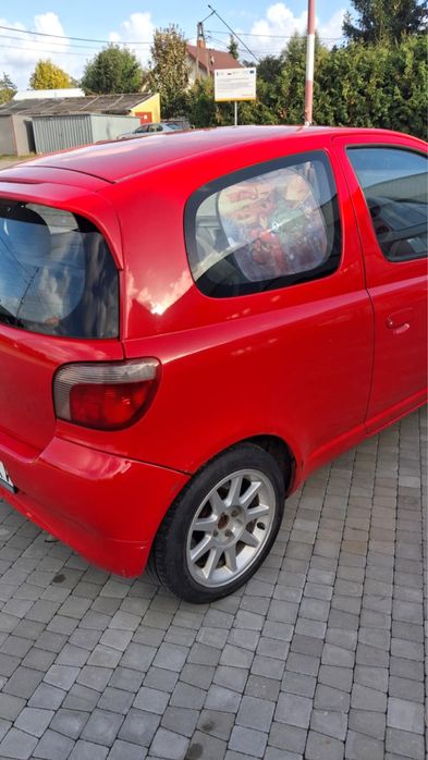 Toyota Yaris 1,2 benzyna