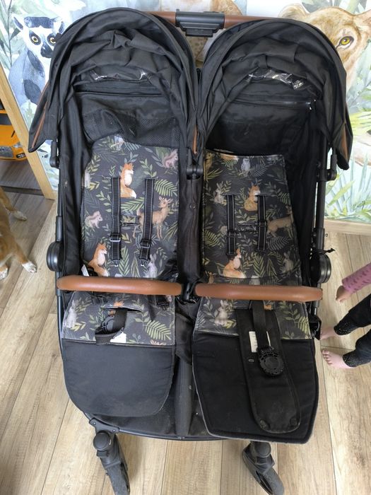 Wózek bliźniaczy rok po roku spacerowy