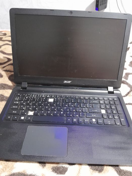 Ноутбук Aser не робочий,на запчастини