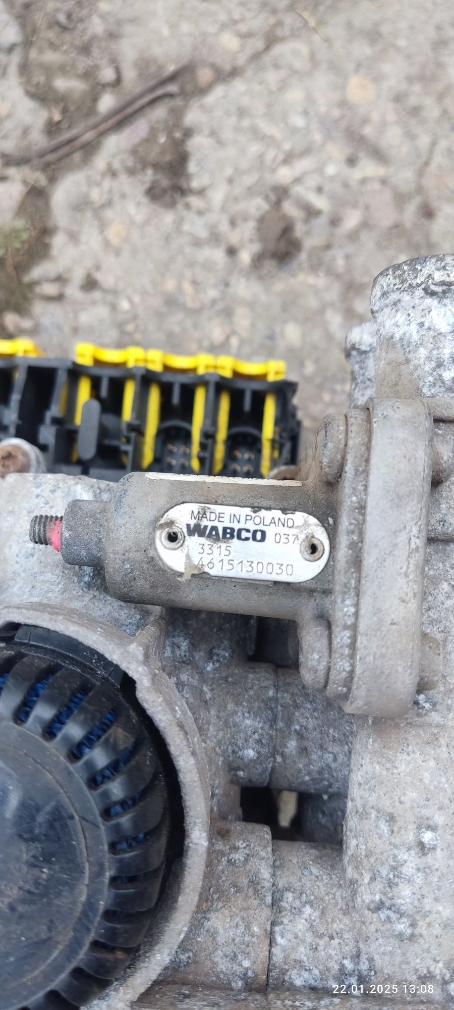 Кран модулятор Wabko полуприцеп