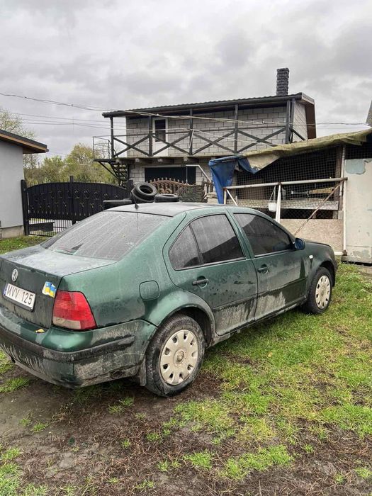 Продам фольцваген 1,8 бенз