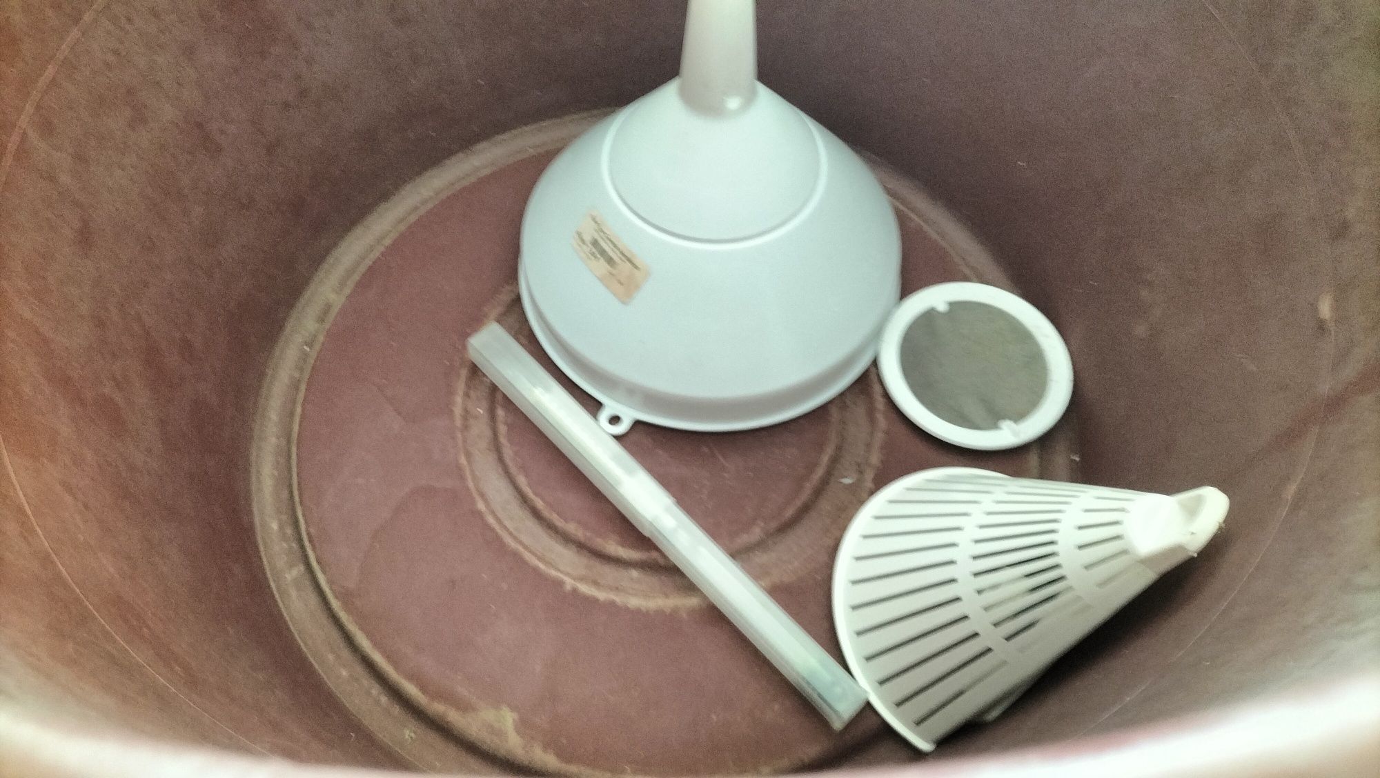 Equipamento para fabrico de vinho