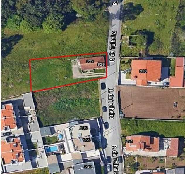 Terreno e casa T2 para recuperar em Ferreiró, Castêlo da Maia
