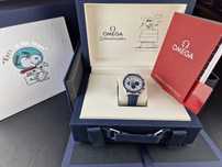 Omega Silver Snoopy Award 50th