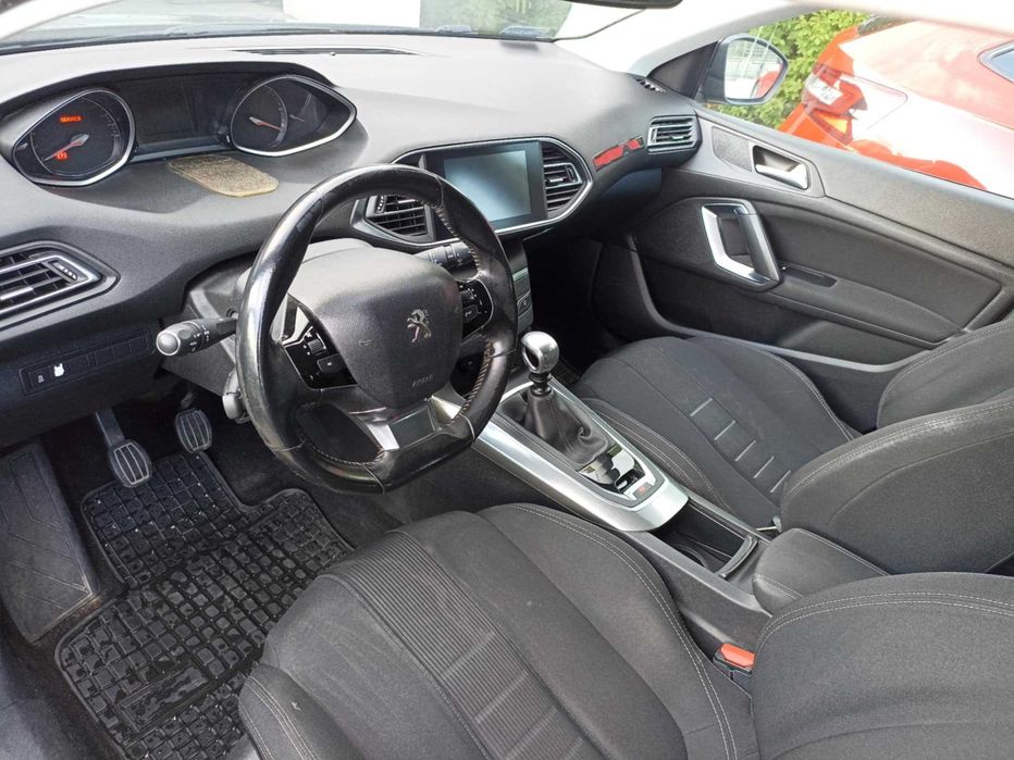 Sprzedam Peugeota 308 (T9)