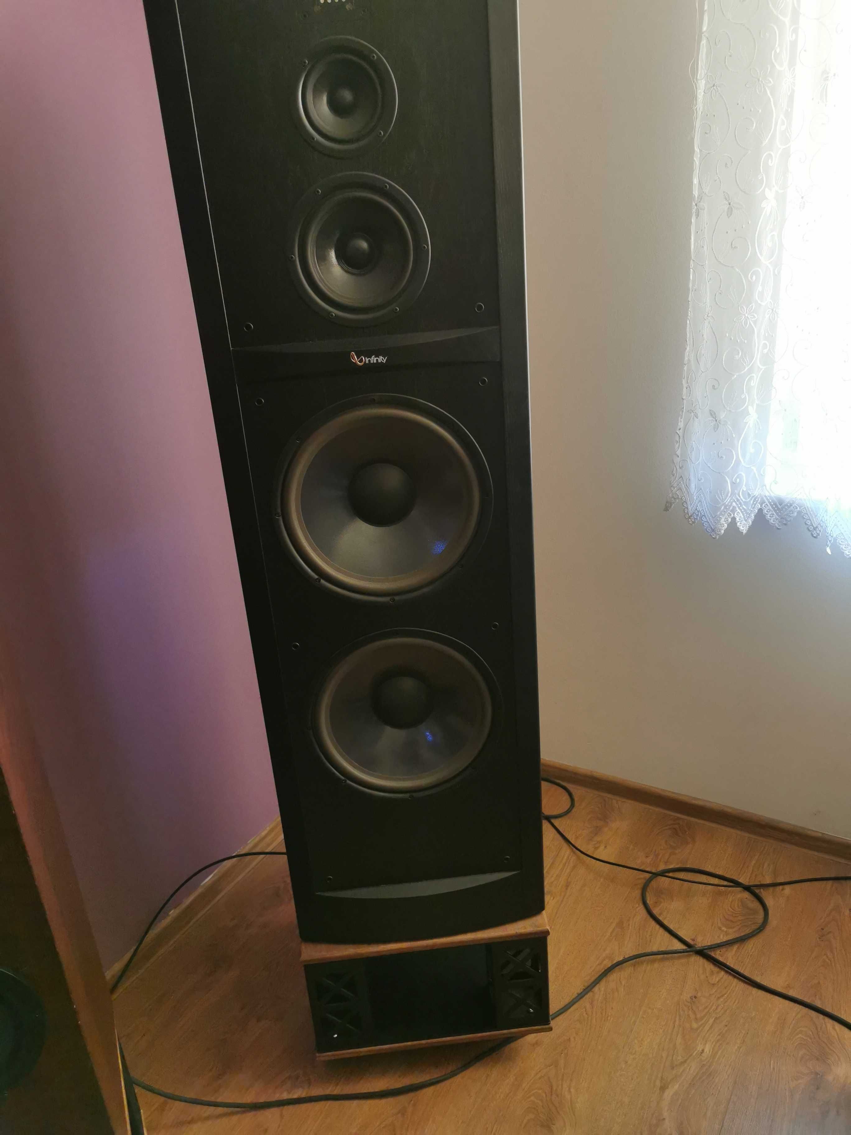 kolumny Imfinity kappa 100. Potężnie kolumny głośnikowe