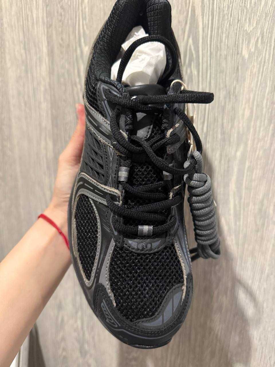 Кроссовки Зара ZARA ATHLETICZ оригинал с бирками,цена на сайте 120$!