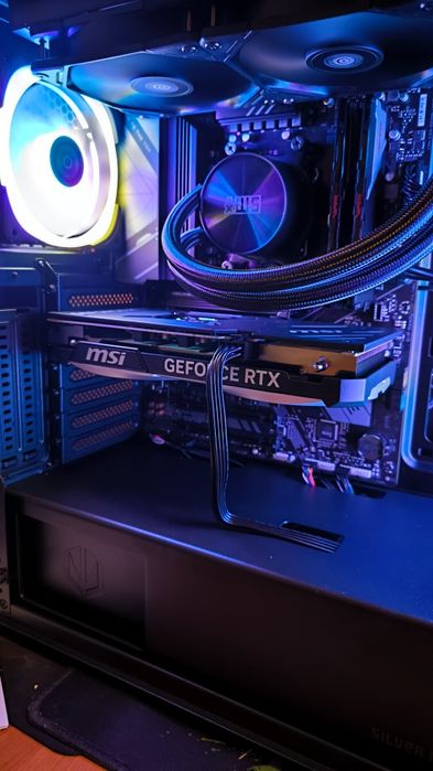 Gigabyte B650 RYZEN 5 7600 2x16GB RAM 6000 RTX5070 12GB 1TB SSD GWARA!