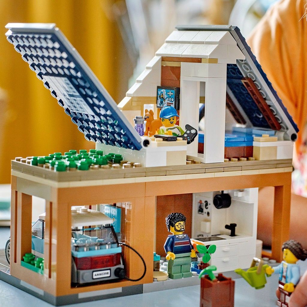 LEGO City Dom rodzinny i samochód elektryczny