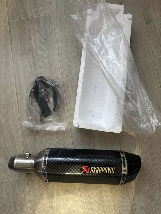 прямоток akrapovic