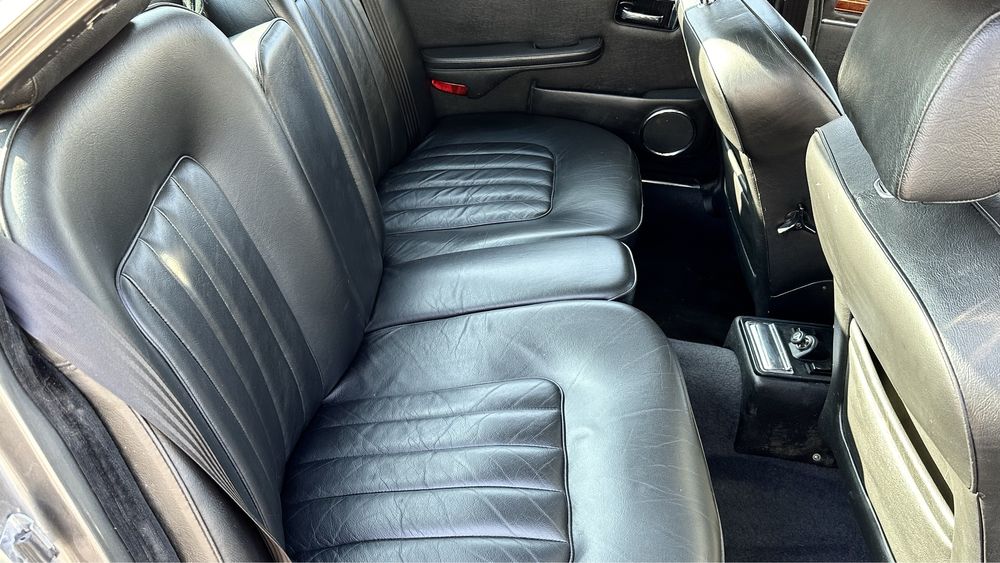 Продам эксклюзивный Jaguar XJ12 Daimler