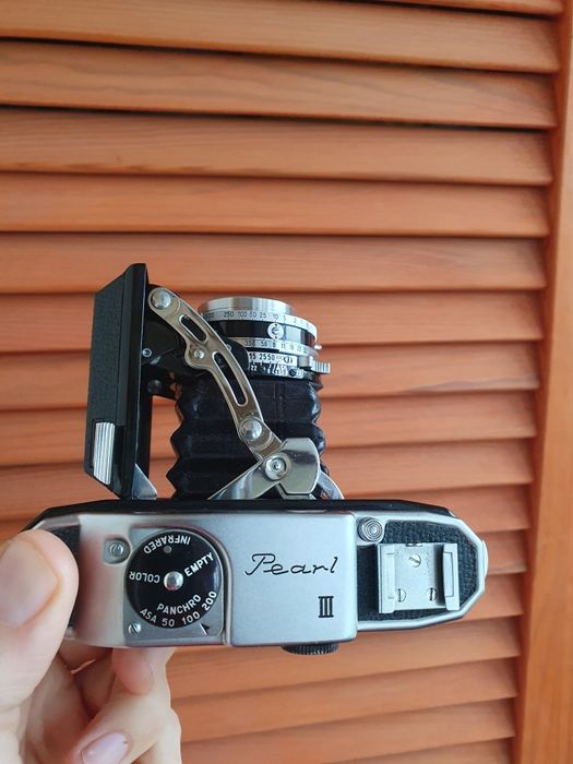 Konica Pearl III + Konishiroku Hexar 75mm f3.5 (boxed)