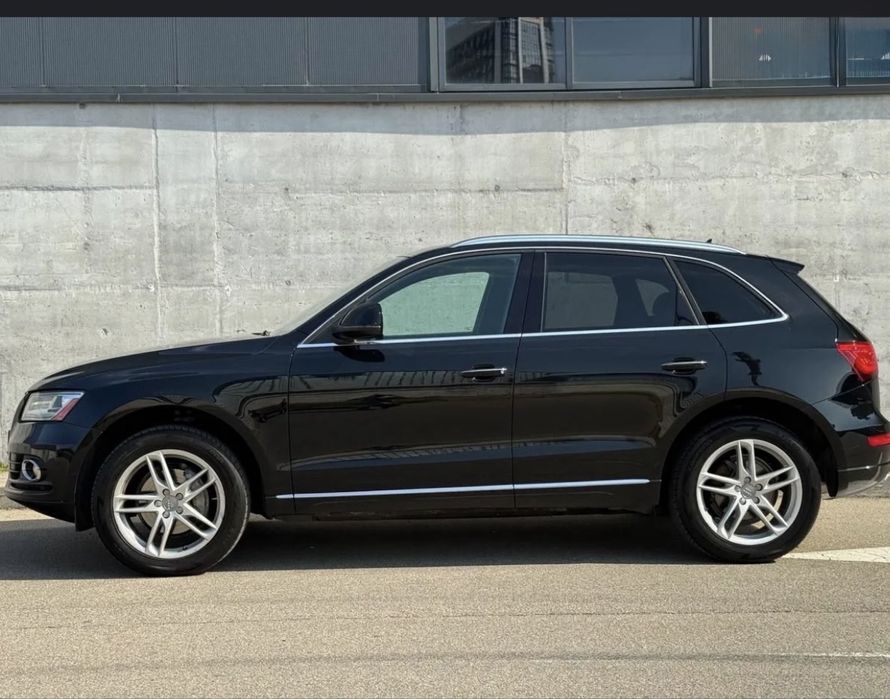 Продам ауди Q5 2014 года
