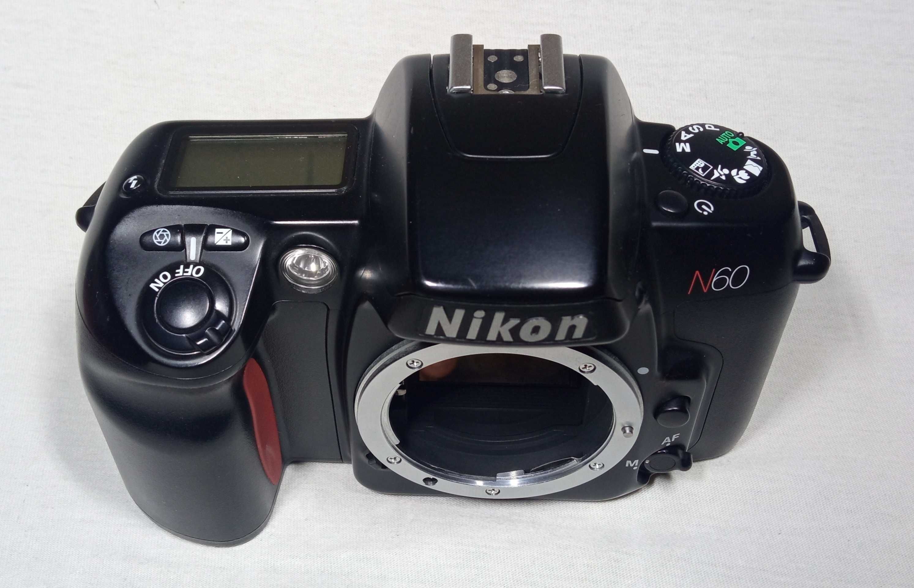 Пленочный фотоаппарат Nikon F60 N60 65 (Data) автофокусный