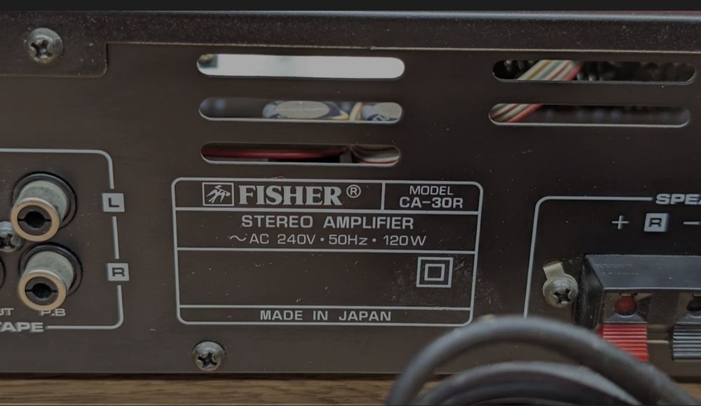 Rádio e amplificador Fisher!