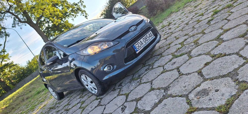 Samochód Ford fiesta mk7