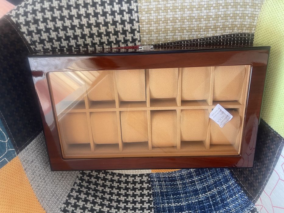 Caixa de luxo NOVA  para 12 relógios