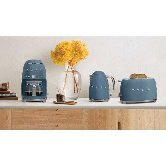 Тостер Smeg TSF01SBMEU колір блакитний шторм матовий