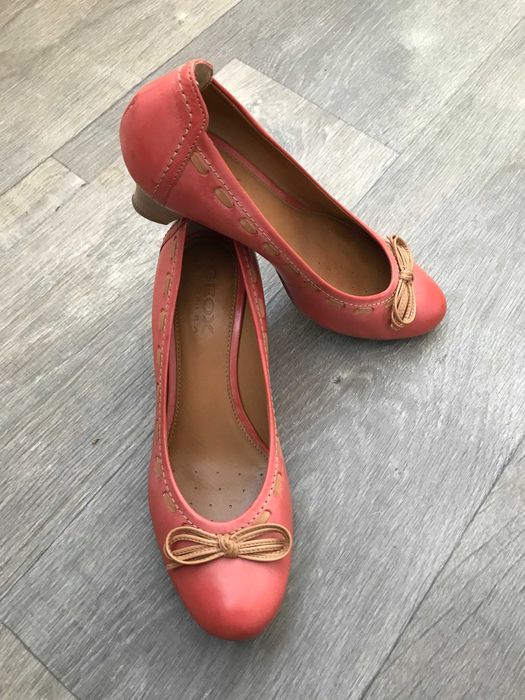 Кожаные туфли Geox, каблук 5 см, 39 размер