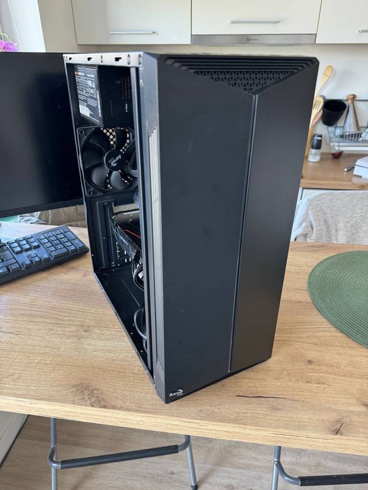 Komputer stacjonarny Intel i5-11400F 32GB RAM 256 SSD M2 GTX 1050 Ti