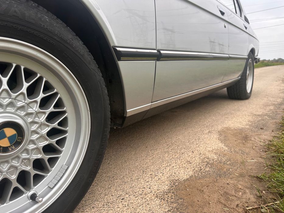 BMW Seria 5 Bmw 520 e12 ładny stan zabytek żółte tablice