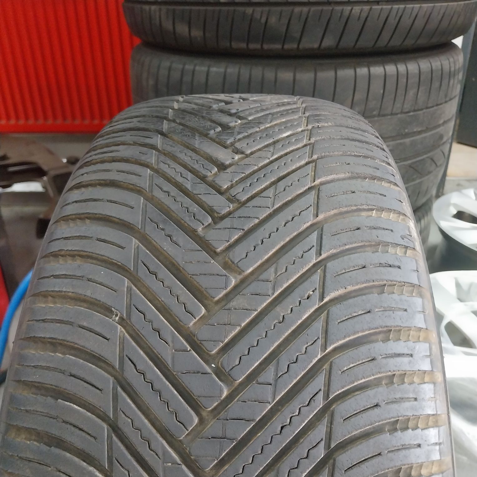 Opona Całoroczne  Hankook Kinergy 4S2  235/50R18 101V