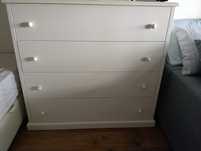 Vendo Cómoda MDF lacada a branco 4 gavetões