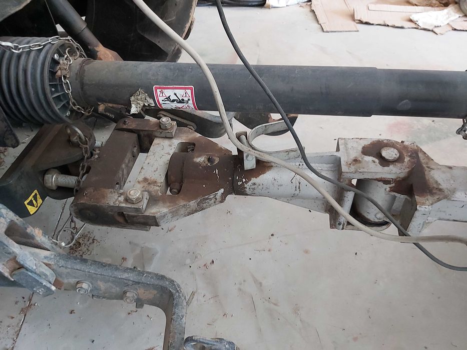 Pulverizador Tomix rebocável 1500 com aspiração inversa palmeta