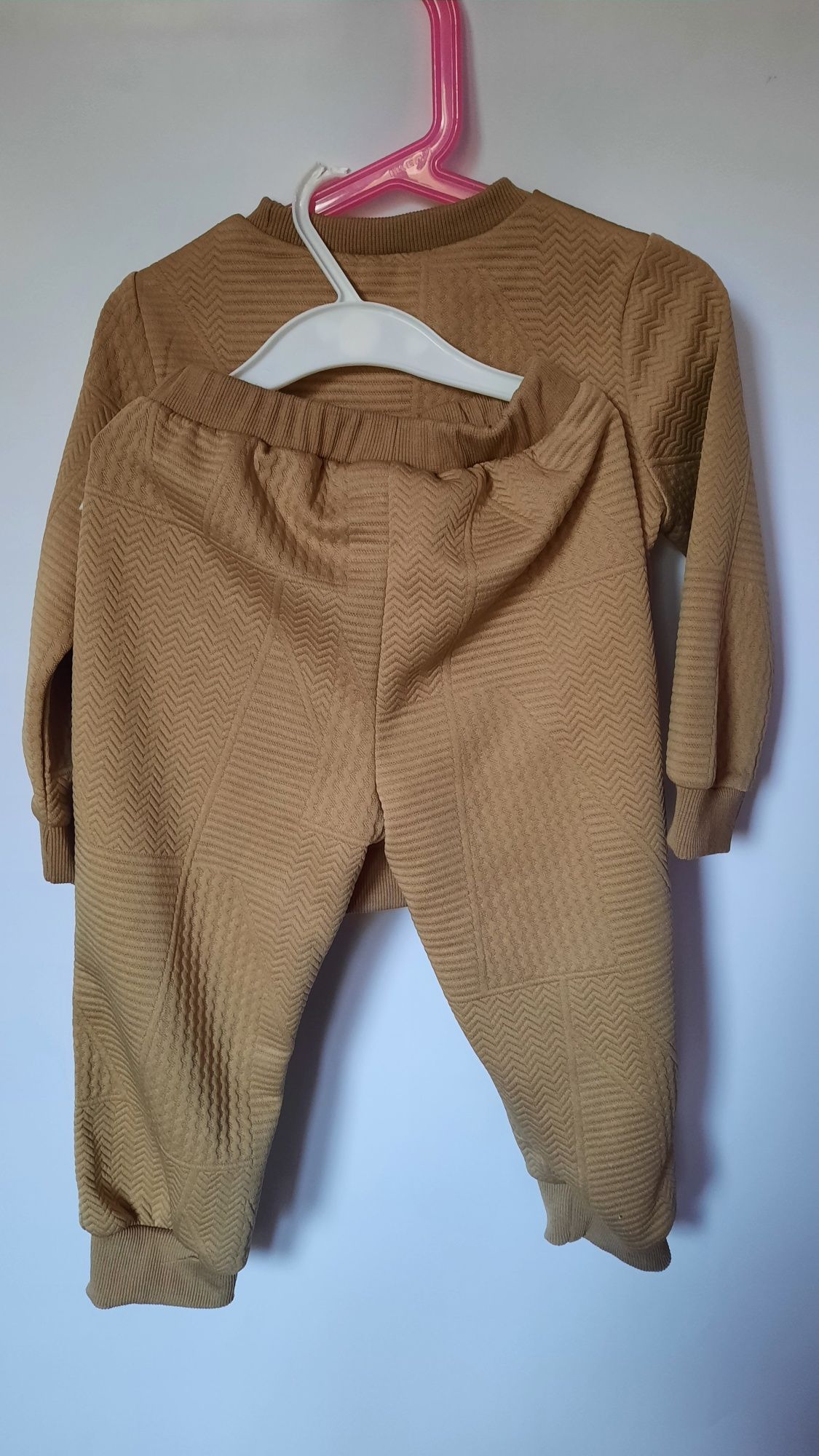 Shein  Dres dzieciecy rozmiar 92
Dres dziecięcy
 Rozmiar 92
Stan ideal